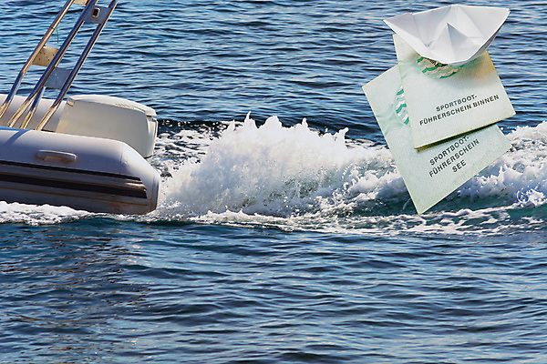 포토 JPG 해외이미지 호수 바다 지도 요트 학교 독일 실내 풍경 취미 사람없음 물 강사 시험 보트 심볼 노 속도 서식 문서 모터 면허증 유럽연합 증명서 해외202004 해외포토 자연요소 직업 교육 유럽 배_교통 내부 면허 선박 파일형식 이미지허브