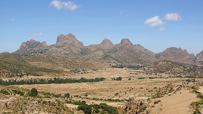 포토 JPG 해외이미지 여행 아프리카 자연 산 파노라마 풍경 사람없음 야외 시골 암초 에티오피아 산맥 해외202004 해외포토 나라 촬영기법 생태계 파일형식 이미지허브