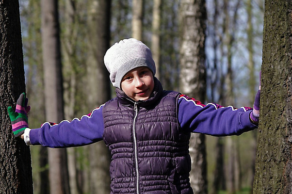 포토 JPG 해외이미지 나무 백인 모델 1 라이프스타일 커플 공원 여자 행복 얼굴 백그라운드 잎 겨울 자연 갈색머리 건강 사랑 한명 서기 미소 사람 성인 야외 10대 초록색 여름 파란색 유행 걷기 가을 혼자 해외202004 해외포토 서양인 식물 헤어스타일 계절 공공시설 감정 컬러 관계 모션 청소년 표정 생활 신체부위 생태계 파일형식 이미지허브