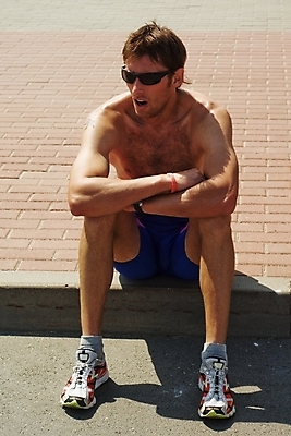 포토 JPG 해외이미지 도로 휴식 건강 그림자 한명 여름 달리기 태양 숫자 경쟁 시간 끝 흔적 시작 서식 시력 레이서 승자 운동가 필승 해외202004 해외포토 자연요소 문자 1 계절 길 컨셉 교통시설 모션 사람 우승 파일형식 이미지허브