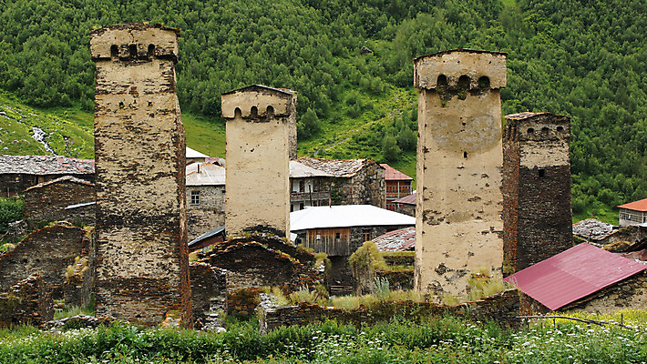 포토 JPG 해외이미지 유럽 여행 산 파노라마 풍경 사람없음 건물 마을 탑 시골 도시 신비 가난 타운 조지아 해외202004 해외포토 건축물 나라 컨셉 촬영기법 동유럽 파일형식 이미지허브