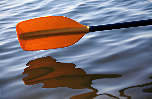 포토 JPG 해외이미지 라이프스타일 호수 물결 스포츠 여행 모션 자연 휴가 휴식 항해 건강 사람없음 야외 가로 물 강 노란색 여행객 맑음 침묵 장비 물방울 떨어짐 노 함선 카누 카약 노젓기 추적 해외202004 해외포토 자연요소 컬러 컨셉 배_교통 날씨 사람 생활 소리 수상스포츠 생태계 선박 파일형식 이미지허브