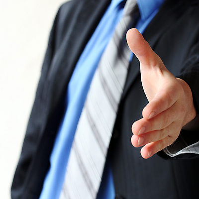 포토 JPG 해외이미지 직업 손 남자 컨셉 회사 비즈니스 통신 성공 협력 노동자 함께함 한명 정장 친구 사무실 믿음 우정 거래 축하 인사 업무 비즈니스맨 계약 흔들림 무역 주기 경영자 약속 긍정 환영 떨림 경영 고립 고용 동의 지원 통일 해외202004 해외포토 1 옷 감정 산업 관계 모션 사람 신체부위 구직 예절 작업 직장인 리더 채용 파일형식 이미지허브