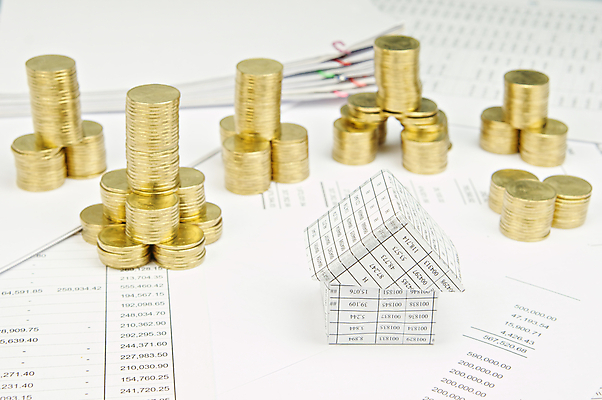 포토 JPG 해외이미지 종이 비즈니스 성공 설계 주택 사람없음 쌓기 동전 검은색 자료 흰색 업무 황금 인쇄 보고서 문서 영수증 시트 계좌 옛날 해외202004 해외포토 컬러 컨셉 돈 모션 건물 금융 작업 파일형식 이미지허브