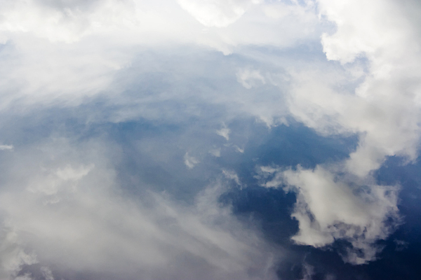 포토 JPG 해외이미지 구름 호수 자연 하늘 날씨 사람없음 물 파란색 반사 침묵 내추럴 흥미 해외202004 해외포토 자연요소 컬러 컨셉 소리 생태계 파일형식 이미지허브