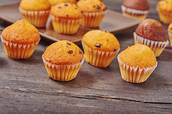 포토 JPG 해외이미지 음식 조각 결혼 백그라운드 디저트 사탕 종류 이벤트 사람없음 장식 갈색 파티 케이크 요식업 초콜릿 빵집 흰색 신선 생일 그룹 달콤 맛 작음 가루 설탕 컵케이크 굽기 블루베리 머핀 칼로리 모음 고립 미니 뷔페 페스츄리 핸드메이드 많음 해외202004 해외포토 기념일 산업 빵 컬러 컨셉 과일 한글 상점 크기 구이 파일형식 이미지허브