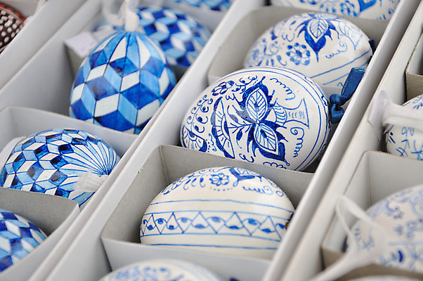 포토 JPG 해외이미지 모양 전통 디자인 문화 패턴 휴가 부활절 창조 사람없음 장식 가로 세로 파란색 세일 계란 침묵 흰색 축하 잡기 원형 화려 그룹 사발 변화 닫기 선택 큼 오브젝트 주기 그림 체코 복잡 해외202004 해외포토 도형 기념일 유럽 컬러 컨셉 무늬 모션 알 소리 사기그릇 크기 파일형식 이미지허브