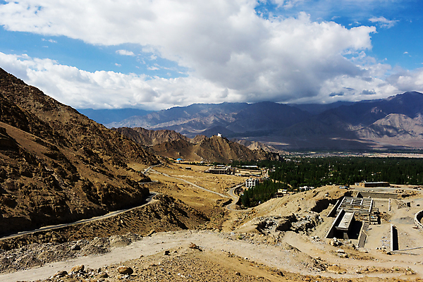 포토 JPG 해외이미지 아시아 여행 자연 하늘 산 풍경 사람없음 관광지 내추럴 해외202004 해외포토 나라 생태계 파일형식 이미지허브