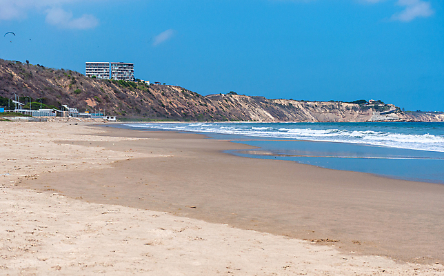 포토 JPG 해외이미지 주간 나무 외관 모래 스포츠 파도 바다 여행 건축양식 조류 하늘 휴가 산 아파트 사람 풍경 사람없음 건물 가로 초록색 물 여름 파란색 컬러풀 맑음 미국 남아메리카 산등성이 에콰도르 해외202004 해외포토 자연요소 식물 동물 건축물 계절 건축 컬러 북아메리카 날씨 주택 아메리카 파일형식 이미지허브