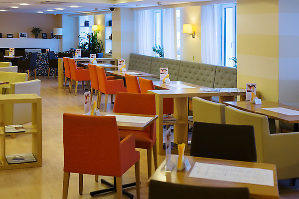 포토 JPG 해외이미지 직업 라이프스타일 식기 산업 문화 음료 창문 유리 탁자 실내 사람없음 장식 식당 식사 저녁식사 카페 기구 바 고급 계산대 서비스 시설 상업 설정 해외202004 해외포토 가구 컨셉 재질 내부 생활 상점 파일형식 이미지허브