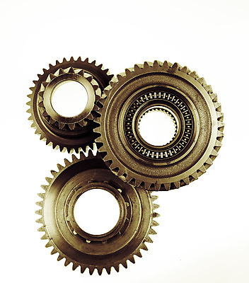 포토 JPG 해외이미지 산업 컨셉 협력 아이디어 함께함 실내 3 사람없음 금속 기계 장비 바퀴 치아 연결 결합 오브젝트 톱니바퀴 기어 공학 철강 해외202004 해외포토 교육 재질 내부 소화기관 파일형식 이미지허브