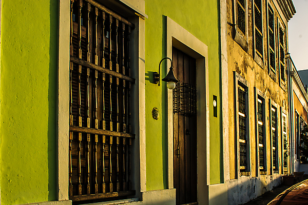포토 JPG 해외이미지 여행 건축양식 주택 사람없음 야외 컬러풀 도시 손질 구시가지 해외202004 해외포토 건축 컬러 건물 파일형식 이미지허브