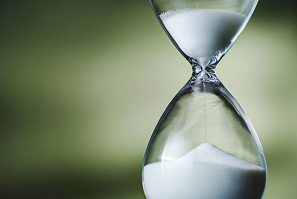 포토 JPG 해외이미지 모래 시계 컨셉 유리 아이디어 선물 사람없음 반짝임 반사 검은색 수확 손목시계 모래시계 측정 확인 복고 과거 통과 타이머 경영 마감 방법 압력 영원 옛날 인내 카운트 카운트다운 카피스페이스 해외202004 해외포토 컬러 농업 비즈니스 장신구 모션 재질 공백 파일형식 이미지허브