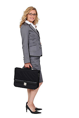 포토 JPG 해외이미지 백인 직업 라이프스타일 응시 옷 여자 행복 유럽 안경 구두 40대 백그라운드 서류가방 가방 성공 한명 정장 세로 30대 금발 유행 여행가방 흰색 표현 비즈니스우먼 종업원 경영자 날카로움 책임자 경영 정중 스타일 해외202004 해외포토 서양인 1 헤어스타일 시선 잡화 감정 나라 컬러 중년 신발 컨셉 비즈니스 사람 생활 장년 직장인 리더 파일형식 이미지허브