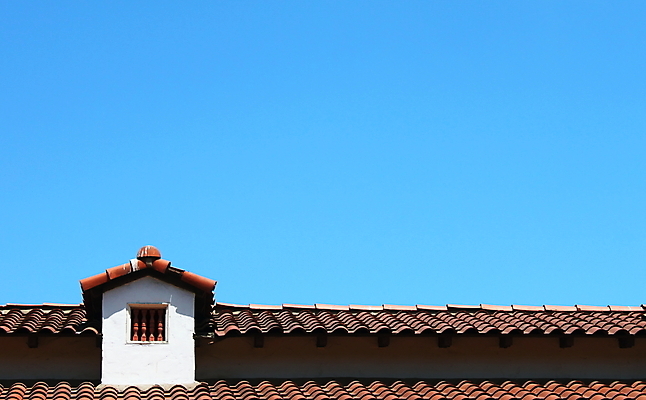 포토 JPG 해외이미지 전통 디자인 외관 백그라운드 패턴 건축양식 창문 하늘 지붕 주택 그림자 사람없음 빨간색 파란색 미국 흰색 클래식 모서리 정상 작음 그늘 타일 묘사 질감 혼자 스타일 해외202004 해외포토 건축 컬러 컨셉 북아메리카 무늬 건물 크기 파일형식 이미지허브