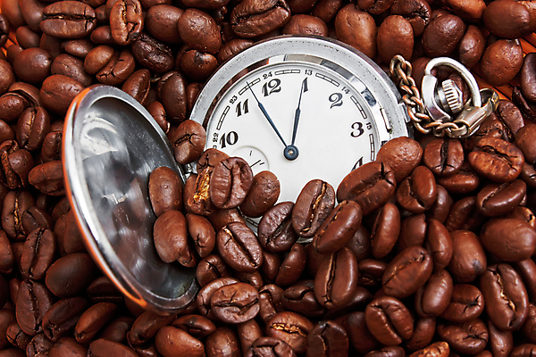 포토 JPG 해외이미지 전통 커피 음료 음식 시계 백그라운드 패턴 콩 사람없음 갈색 검은색 시간 맛 낟알 손목시계 사인 유기농 질감 내추럴 해외202004 해외포토 웰빙 컬러 컨셉 무늬 장신구 곡류 파일형식 이미지허브