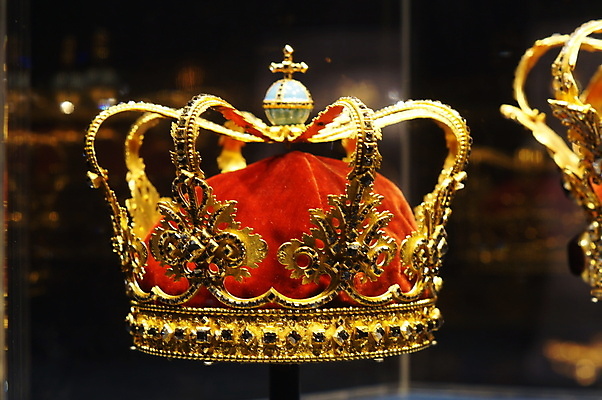 포토 JPG 해외이미지 왕관 사람없음 금속 중세 역사 황금 고급 왕 보석 보물 여왕 고물 왕국 왕자 웅장함 해외202004 해외포토 컨셉 재질 광석 파일형식 이미지허브