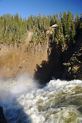 포토 JPG 해외이미지 자연 하늘 산 풍경 사람없음 야외 초록색 물 파란색 강 골짜기 미국 폭포 흐름 개울 황무지 숲 언덕 깊이 와이오밍 해외202004 해외포토 자연요소 컬러 컨셉 북아메리카 생태계 파일형식 이미지허브