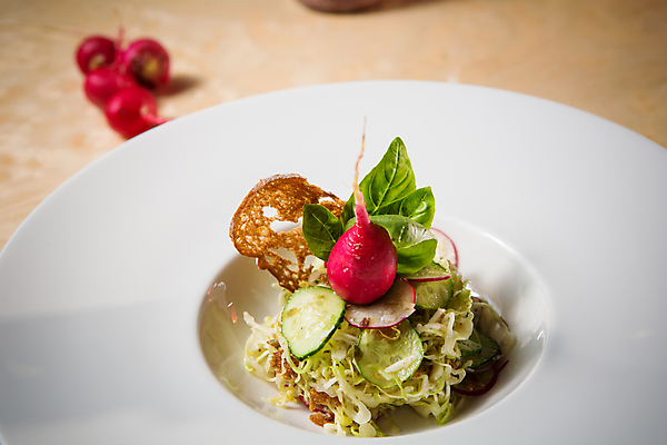 포토 JPG 해외이미지 접시 음식 빵 다이어트 토마토 채소 양파 오이 파슬리 샌드위치 건강 요리 사람없음 빨간색 초록색 파란색 식당 숟가락 저녁식사 중국 봄 샐러드 수확 반지 도움 사발 맛 상추 양배추 날것 점심식사 딜 식욕 채식주의자 총각무 비건 해외202004 해외포토 식기 계절 아시아 컬러 컨셉 농업 장신구 수저 상점 식사 사기그릇 무 채식 파일형식 이미지허브