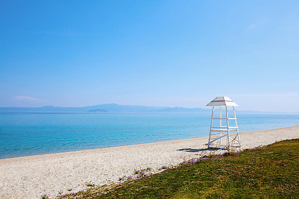 포토 JPG 해외이미지 계절 공원 모래 바다 자연 하늘 경비 사람없음 야외 목재 초록색 여름 환경 탑 정원 봄 구출 싱글 단상 안전요원 해외202004 해외포토 나무 건축물 공공시설 컬러 재료 안전 도움 보호 생태계 파일형식 이미지허브