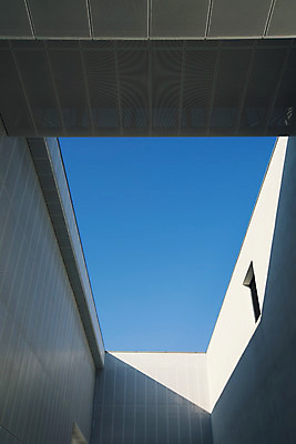 포토 JPG 주간 건축 백그라운드 겨울 창문 하늘 서울 풍경 사람없음 야외 건물 국내포토 자연요소 건축물 계절 한국 파일형식