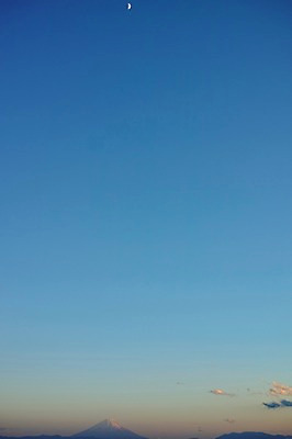 포토 JPG 주간 구름 자연현상 자연 하늘 산 풍경 사람없음 야외 노을 일몰 국내포토 자연요소 생태계 파일형식