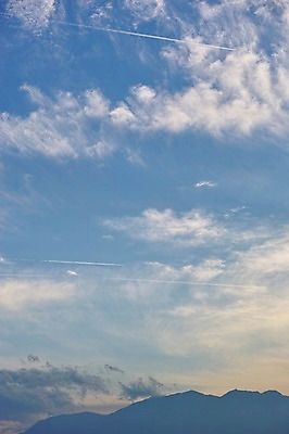 포토 JPG 주간 구름 실루엣 자연 하늘 산 풍경 사람없음 야외 노을 일몰 국내포토 자연요소 촬영기법 생태계 파일형식