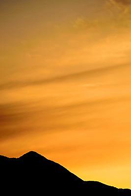 포토 JPG 구름 실루엣 자연 하늘 산 풍경 사람없음 야외 노을 일몰 국내포토 자연요소 촬영기법 생태계 파일형식