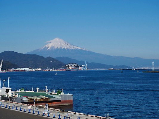 포토 JPG 주간 아시아 바다 자연 하늘 산 풍경 야외 항구 일본 눈 만년설 후지산 국내포토 자연요소 나라 교통시설 날씨 세계문화유산 생태계 파일형식