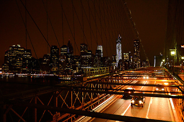 포토 JPG 해외풍경 도로 야경 자동차 아메리카 빌딩 사람없음 야외 빛 도시풍경 미국 도시 뉴욕 가교 국내포토 해외 건축물 길 육상교통 북아메리카 교통시설 풍경 건물 야간 대륙 파일형식 풍경_경치