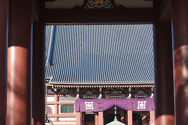 포토 JPG 주간 전통 해외풍경 건축물 건축 고건축 출입구 풍경 사람없음 야외 문 일본 사찰 사원 일본건축 이케가미혼몬지 국내포토 자연요소 해외 아시아 비즈니스 종교건축 동양건축 도쿄 파일형식