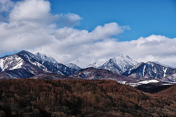 포토 JPG 주간 구름 계절 겨울 자연 하늘 산 풍경 사람없음 야외 일본 눈 만년설 겨울풍경 국내포토 자연요소 아시아 날씨 생태계 파일형식