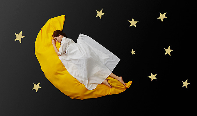 포토 JPG 스튜디오촬영 전신 서양인 외국인 우먼라이프 라이프스타일 여자 별 모션 실내 한명 사람 20대 성인 옆모습 하이앵글 눕기 이불 달 잠 초승달 청년만 청년여자만 청년여자한명만 성인여자한명만 국내포토 자연요소 1 뷰포인트 침구 인종 청년 내부 생활 여자만 여자한명만 성인여자만 성인만 파일형식