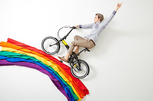 포토 JPG 스튜디오촬영 전신 서양인 외국인 모자 라이프스타일 남자 맨라이프 무지개 모션 실내 한명 사람 손짓 20대 성인 옆모습 하이앵글 손들기 자전거 승차 청년만 청년남자만 청년남자한명만 성인남자한명만 국내포토 자연요소 1 잡화 뷰포인트 인종 청년 내부 생활 바이크 남자만 남자한명만 성인남자만 성인만 파일형식