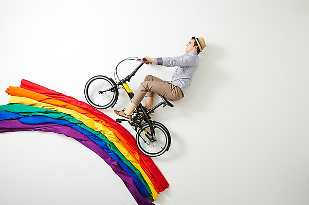 포토 JPG 스튜디오촬영 전신 서양인 외국인 모자 라이프스타일 남자 맨라이프 무지개 모션 실내 한명 사람 20대 성인 옆모습 하이앵글 자전거 승차 청년만 청년남자만 청년남자한명만 성인남자한명만 국내포토 자연요소 1 잡화 뷰포인트 인종 청년 내부 생활 바이크 남자만 남자한명만 성인남자만 성인만 파일형식