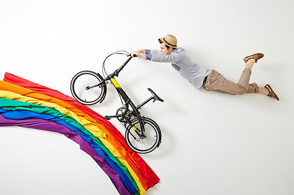 포토 JPG 스튜디오촬영 전신 서양인 외국인 모자 라이프스타일 남자 맨라이프 무지개 모션 실내 손잡이 한명 사람 20대 성인 옆모습 하이앵글 자전거 잡기 청년만 청년남자만 청년남자한명만 성인남자한명만 국내포토 자연요소 1 잡화 뷰포인트 인종 청년 내부 생활 바이크 남자만 남자한명만 성인남자만 성인만 파일형식