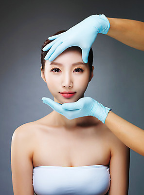 포토 JPG 스튜디오촬영 우먼라이프 라이프스타일 손 여자 모션 실내 한명 미소 사람 손짓 상반신 20대 성인 앞모습 신체부위 뷰티 한국인 변화 성형수술 수술장갑 과정 시술 의료성형뷰티 청년만 국내포토 1 뷰포인트 장갑 컨셉 표정 동양인 청년 내부 생활 수술 성인만 파일형식