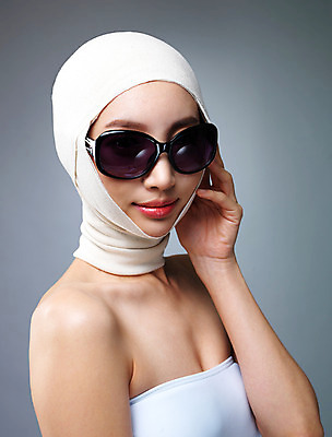 포토 JPG 스튜디오촬영 우먼라이프 라이프스타일 여자 모션 실내 한명 미소 사람 상반신 20대 성인 선글라스 뷰티 한국인 수술 변화 성형수술 붕대 과정 의료성형뷰티 청년만 청년여자만 청년여자한명만 성인여자한명만 국내포토 1 안경 컨셉 의학 표정 동양인 청년 내부 생활 치료 여자만 여자한명만 성인여자만 성인만 파일형식