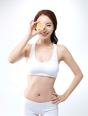 포토 JPG 스튜디오촬영 우먼라이프 라이프스타일 여자 허리손 다이어트 과일 모션 성공 실내 건강 한명 서기 미소 들기 사람 상반신 20대 성인 앞모습 운동복 뷰티 기쁨 한국인 변화 레몬 만족 의료성형뷰티 청년만 청년여자만 청년여자한명만 성인여자한명만 국내포토 1 옷 감정 뷰포인트 포즈 컨셉 표정 동양인 청년 내부 생활 여자만 여자한명만 성인여자만 성인만 파일형식