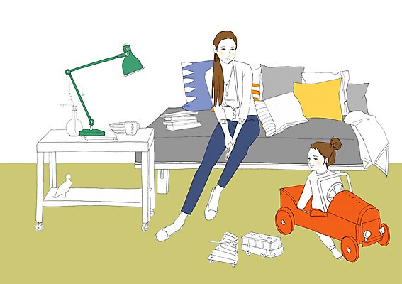 PSD 우먼라이프 라이프스타일 여자 어린이 거실 일러스트 자동차 놀이 탁자 모녀 휴식 실내 사람 성인 두명 책 소파 장난감 스탠드 여자만 국내일러스트 딸 육상교통 가구 컨셉 의자 가족 엄마 조명 내부 생활 파일형식