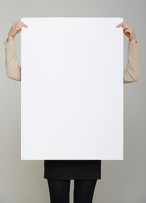 포토 JPG 스튜디오촬영 여자 포스터 종이 프레임 실내 한명 들기 사람 정장 상반신 성인 알림 국내포토 1 옷 모션 내부 파일형식