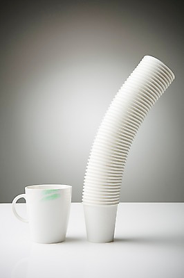 포토 JPG 스튜디오촬영 백그라운드 실내 사람없음 컵 쌓기 자연보호 환경 재활용 머그컵 종이컵 오브젝트 입술모양 국내포토 모양 식기 모션 자연 내부 보호 일회용 친환경 파일형식