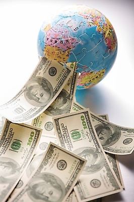 포토 JPG 스튜디오촬영 조각 백그라운드 지폐 실내 사람없음 금융 경제 글로벌 지구본 달러 퍼즐 오브젝트 국내포토 돈 내부 파일형식