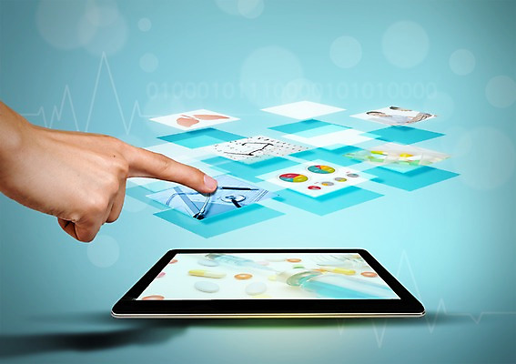 PSD 편집이미지 손 의학 한손 사람 신체부위 치료 태블릿 가리킴 발전 스마트 합성 편리함 혁명 이미지편집 컨셉 손짓 전자제품 스마트기기 파일형식