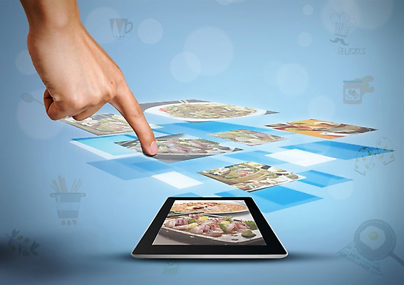 PSD 편집이미지 손 음식 한손 요리 사람 신체부위 태블릿 가리킴 프라이팬 발전 냄비 스마트 합성 편리함 혁명 이미지편집 컨셉 주방용품 손짓 전자제품 스마트기기 솥 파일형식