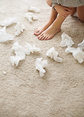 포토 JPG 스튜디오촬영 우먼라이프 라이프스타일 여자 모션 실내 한명 사람 앉기 성인 옆모습 30대 한국인 하반신 슬픔 화장지 고독 이별 싱글 그리움 성인여자한명만 장년만 장년여자만 장년여자한명만 국내포토 1 감정 뷰포인트 컨셉 동양인 내부 생활 장년 여자만 여자한명만 성인여자만 성인만 파일형식