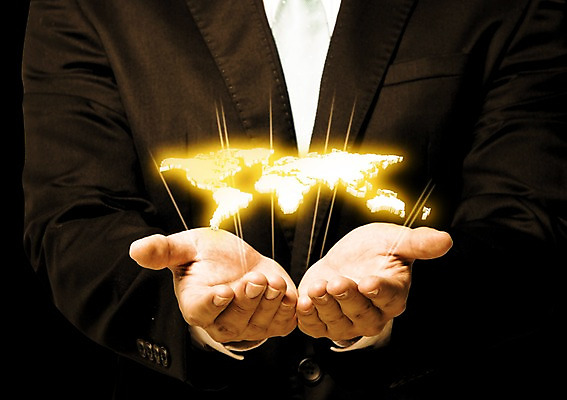 PSD 편집이미지 손 남자 세계지도 비즈니스 한명 사람 성인 앞모습 신체부위 그래픽 빛 글로벌 3D 비즈니스맨 손내밀기 몸통 성인만 편집3D 1 뷰포인트 지도 손짓 세계 직장인 디지털합성 파일형식