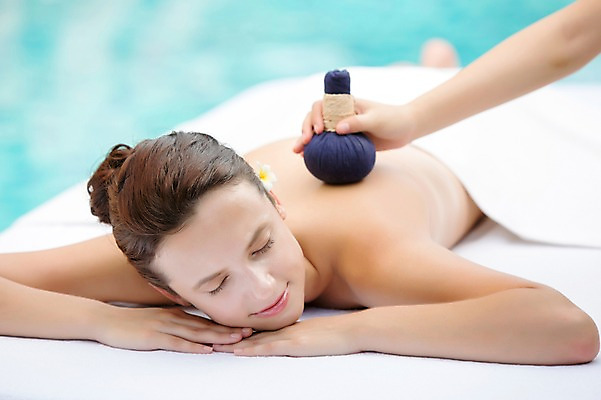 포토 JPG 주간 전신 서양인 외국인 백인 해외기획촬영 우먼라이프 라이프스타일 여자 꽃 엎드리기 휴식 2014년태국 미소 들기 사람 성인 야외 두명 신체부위 30대 수건 눈감음 스파 침대 마사지 편안함 팔 의료성형뷰티 여자만 성인여자만 장년만 장년여자만 성인만 국내포토 자연요소 식물 가구 컨셉 모션 표정 인종 생활 장년 위생용품 감각 파일형식