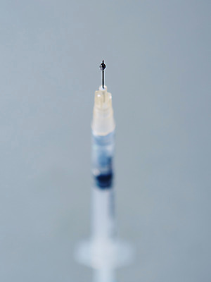 포토 JPG 스튜디오촬영 백그라운드 의학 주사기 사람없음 아웃포커스 치료 약 의료용품 바늘 오브젝트 국내포토 의료기기 촬영기법 실내 도구 파일형식