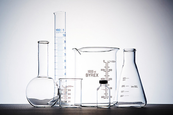 포토 JPG 스튜디오촬영 배경화면 백그라운드 의학 실험기구 사람없음 치료 병 오브젝트 비커 삼각플라스크 메스실린더 국내포토 식기 과학 실내 플라스크 파일형식